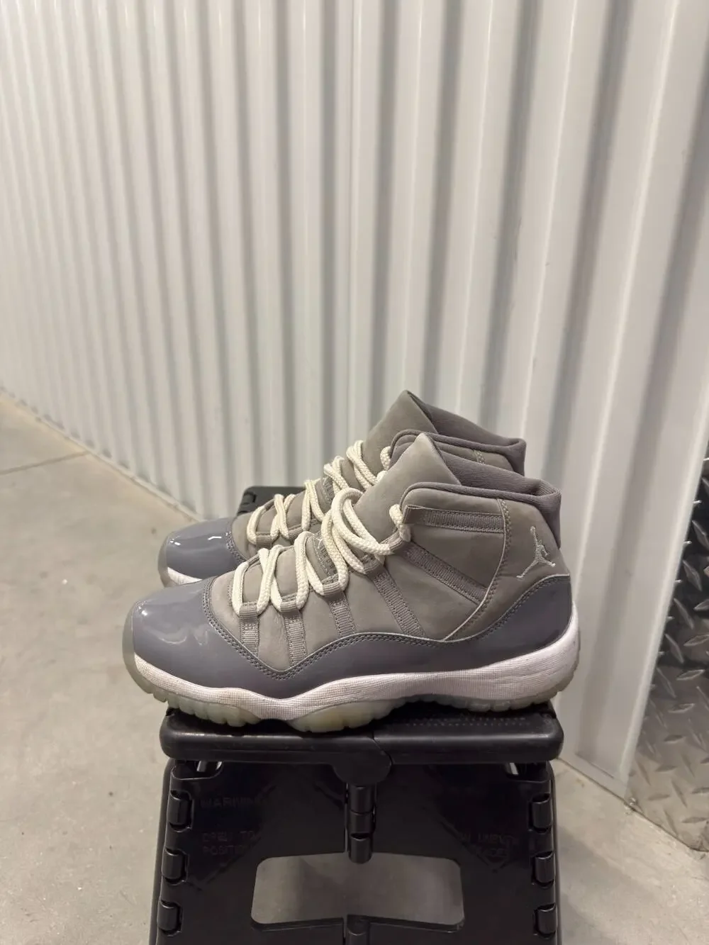 Nike Air Jordan 11 Cool Grey Medium White 2021 Size 7y GS - 378038-005